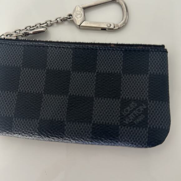 Authentic Louis Vuitton Graphite Key Pouch | new never used | 100% authentic - Picture 13 of 13